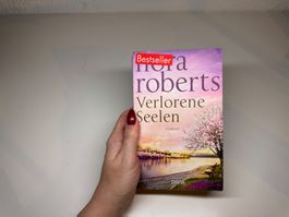 ROMAN: Nora Roberts, Verlorene Seelen