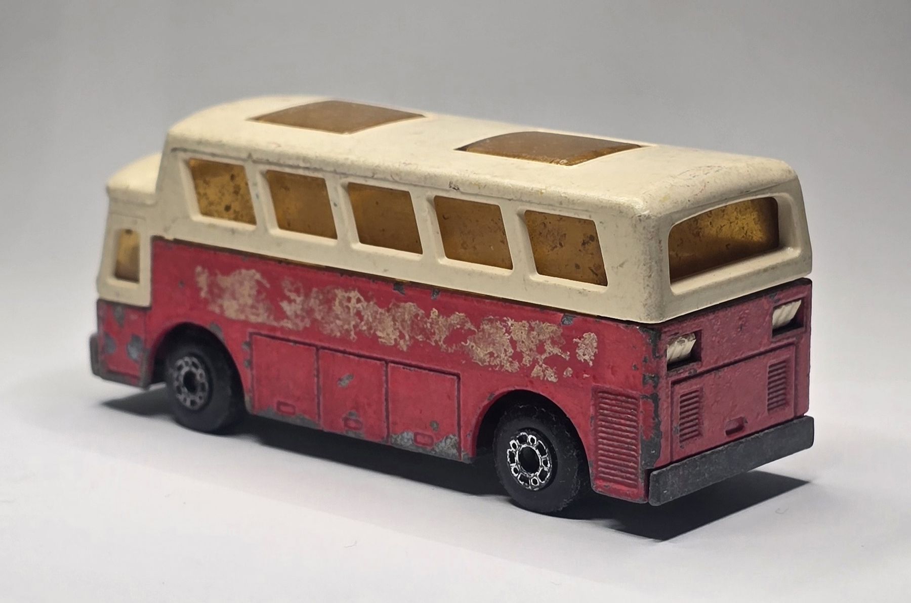 Matchbox Modellini d'auto: Matchbox Superfast Airport Coach 1977 – Usato da Kirchberg BE venduto da HotWheelsSammler 1