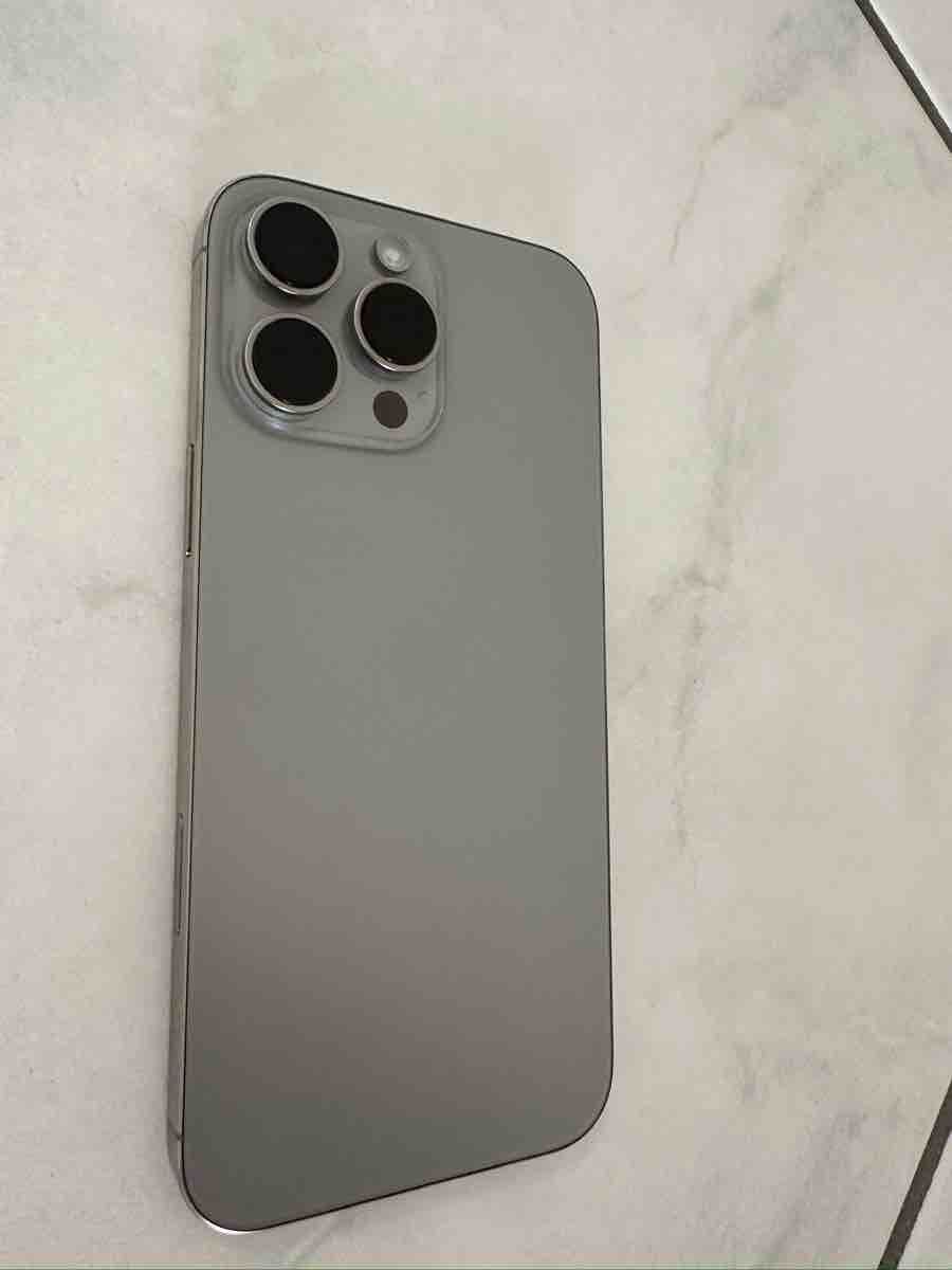 Apple Handys / Smartphones: Apple iPhone 16 Pro Max 512GB – Neu (gemäss Beschreibung) aus Dübendorf von Tristan123 6