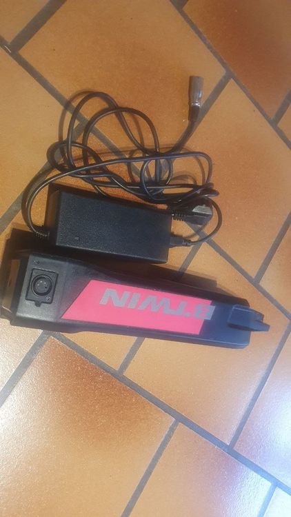 Batterie et chargeur pour Velo Riverside 500e (D'occasion) à Bernex ...