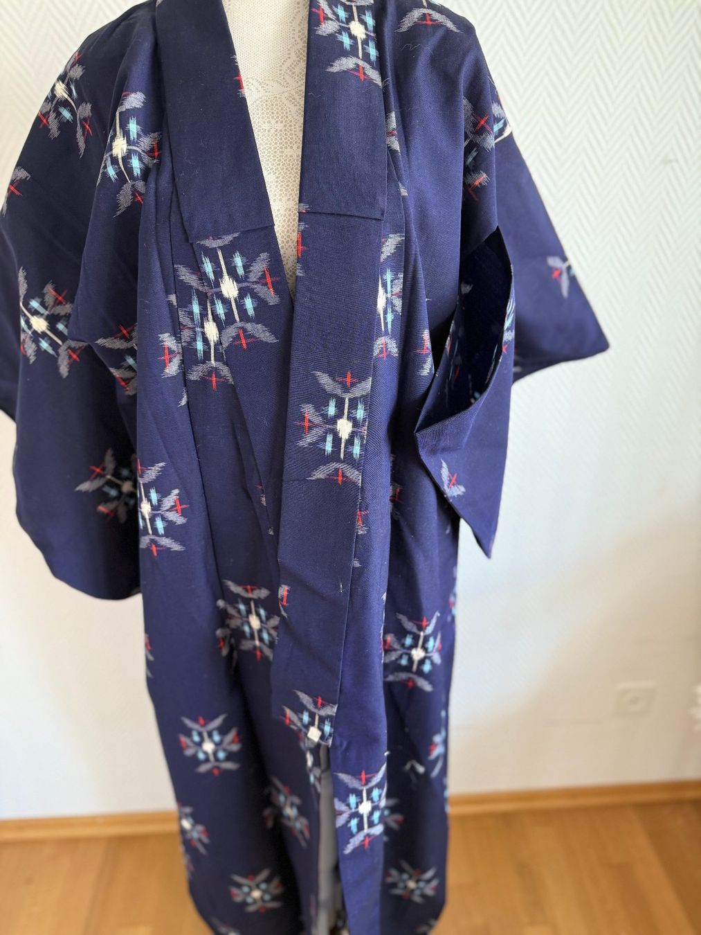 Arte internazionale: Original Kimono Japan Grösse L mit Originalverpackung – Usato da Kirchdorf AG venduto da coco123