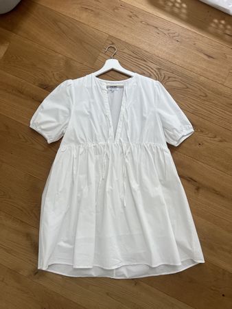 Sommerliches, weisses Kleid von VSLBL, Grösse M/L, neu!