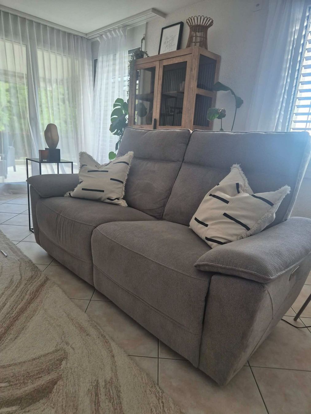 Divani: Elektrische Relax 3er Sofa + Sessel, neu – Nuovo (secondo la descrizione) da Birmensdorf ZH venduto da ane_6q7r 4