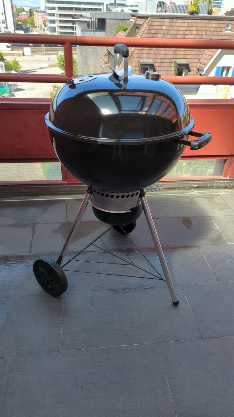 Weber Griglie: Weber Original Kettle E-5730 - 57 cm – Nuovo (secondo la descrizione) da Zürich venduto da cel_kv7b