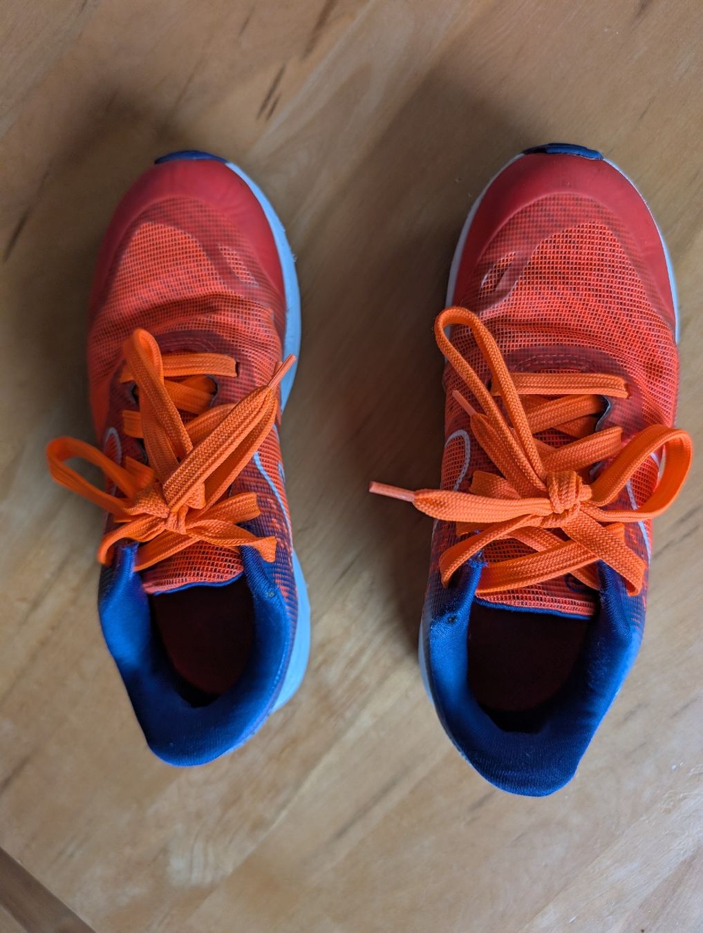 Decathlon Scarpe per ragazzi: Hallenschuhe, Gr. 33 – Usato da Winterthur venduto da voan 4
