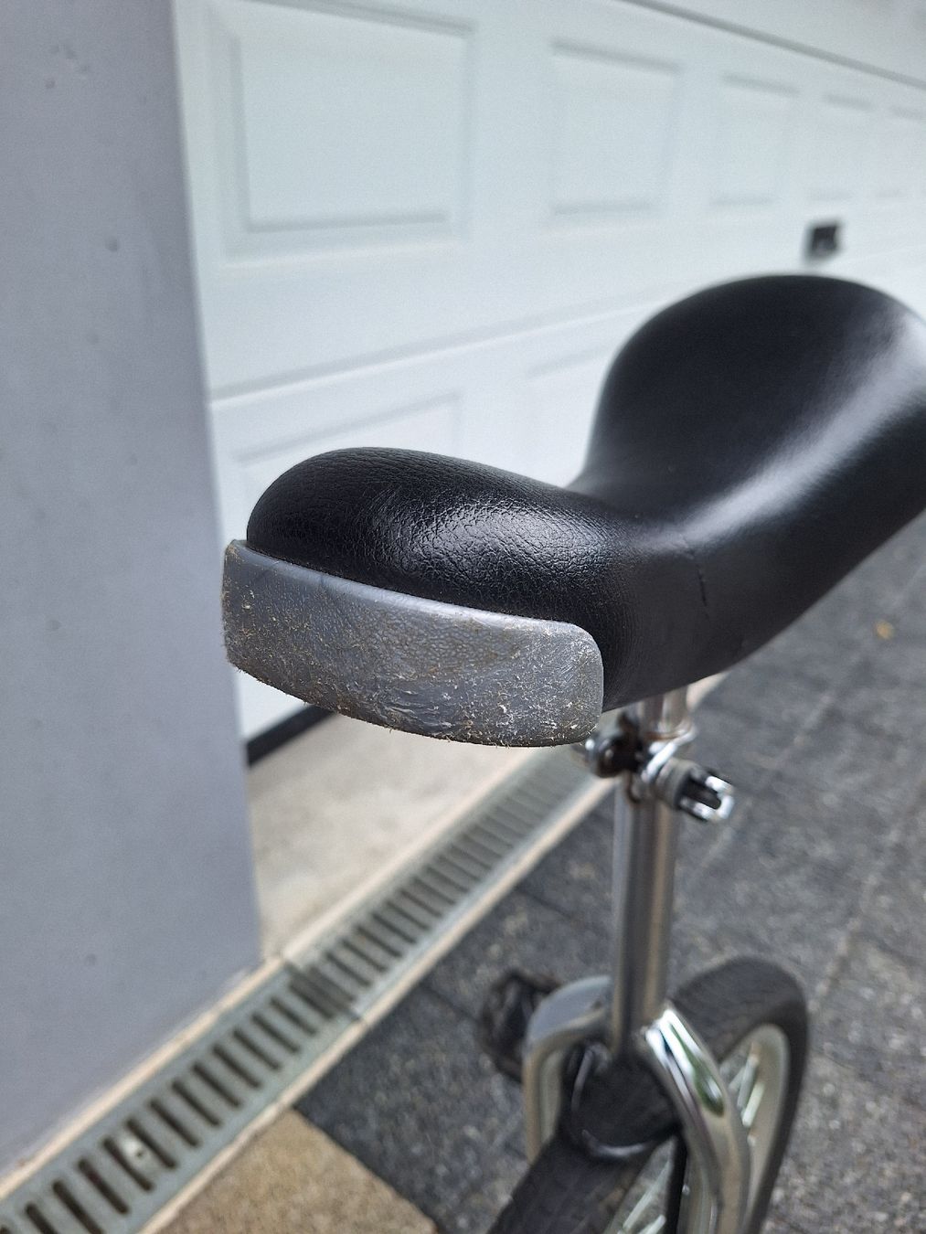 Vélos: Einrad 20 Zoll mit Ständer – D'occasion à Büron par cumulus1984 4