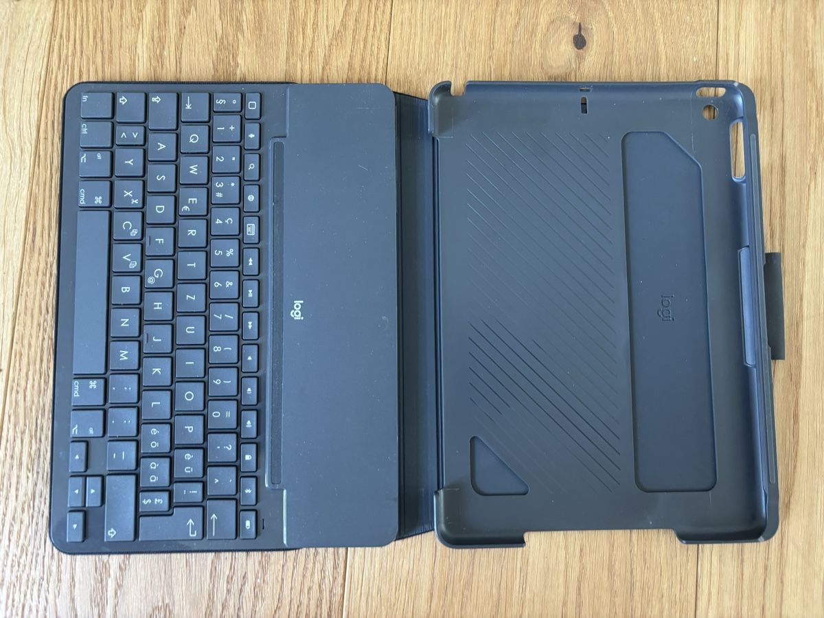 Logitech Tastiere: Logitech slim folio für ipad 2018 – Usato da Staufen venduto da Omaha1111 1