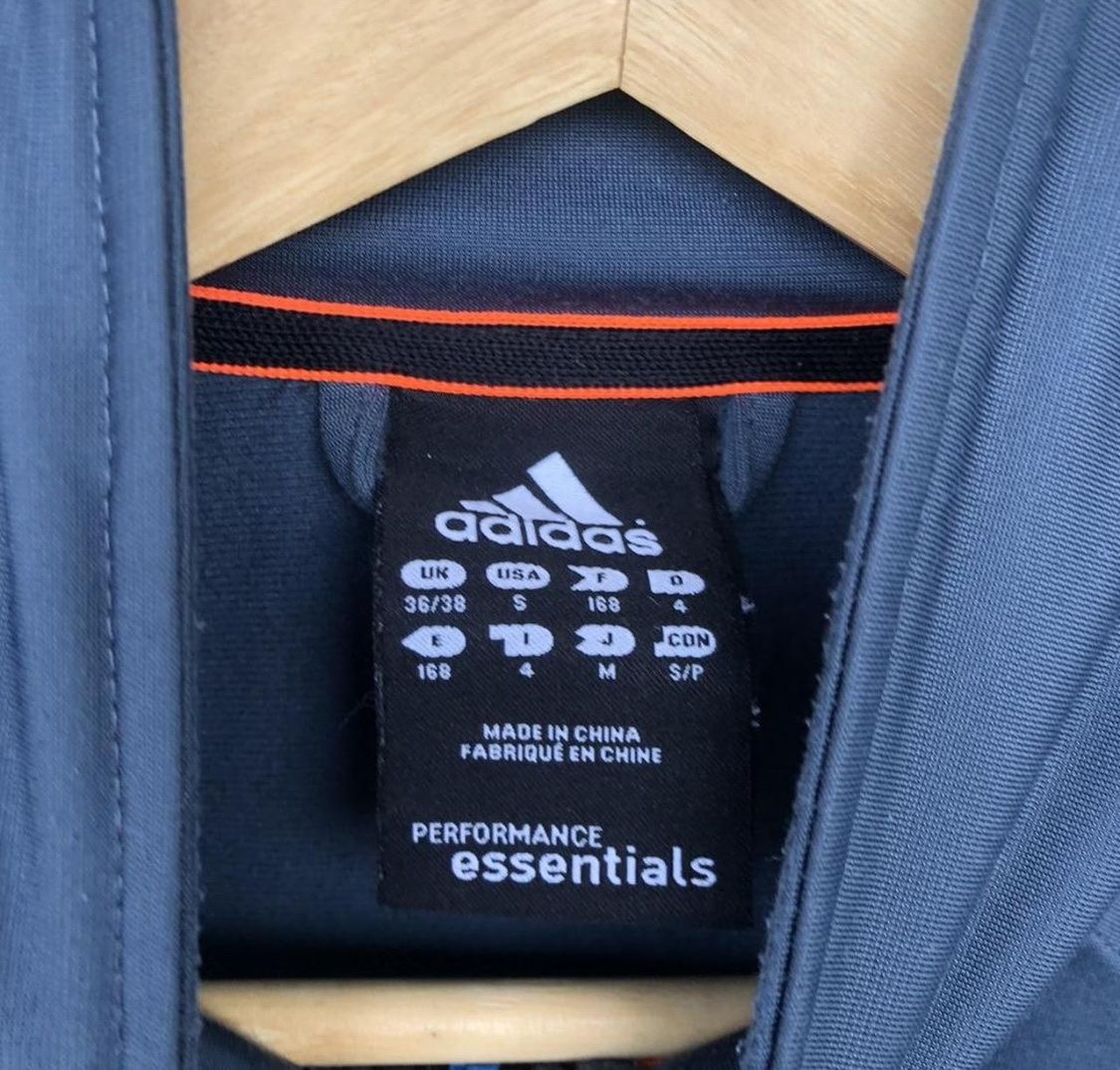 Adidas Giacche: Adidas Sportjacke – Usato da Fribourg venduto da ann_l9b7 2