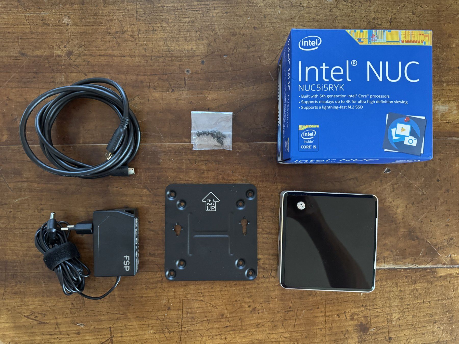 Intel PC: Intel NUC NUC5i5RYK Mini PC Core i5 inkl. Windows 10 Pro – Usato da Baden venduto da agglo1 5