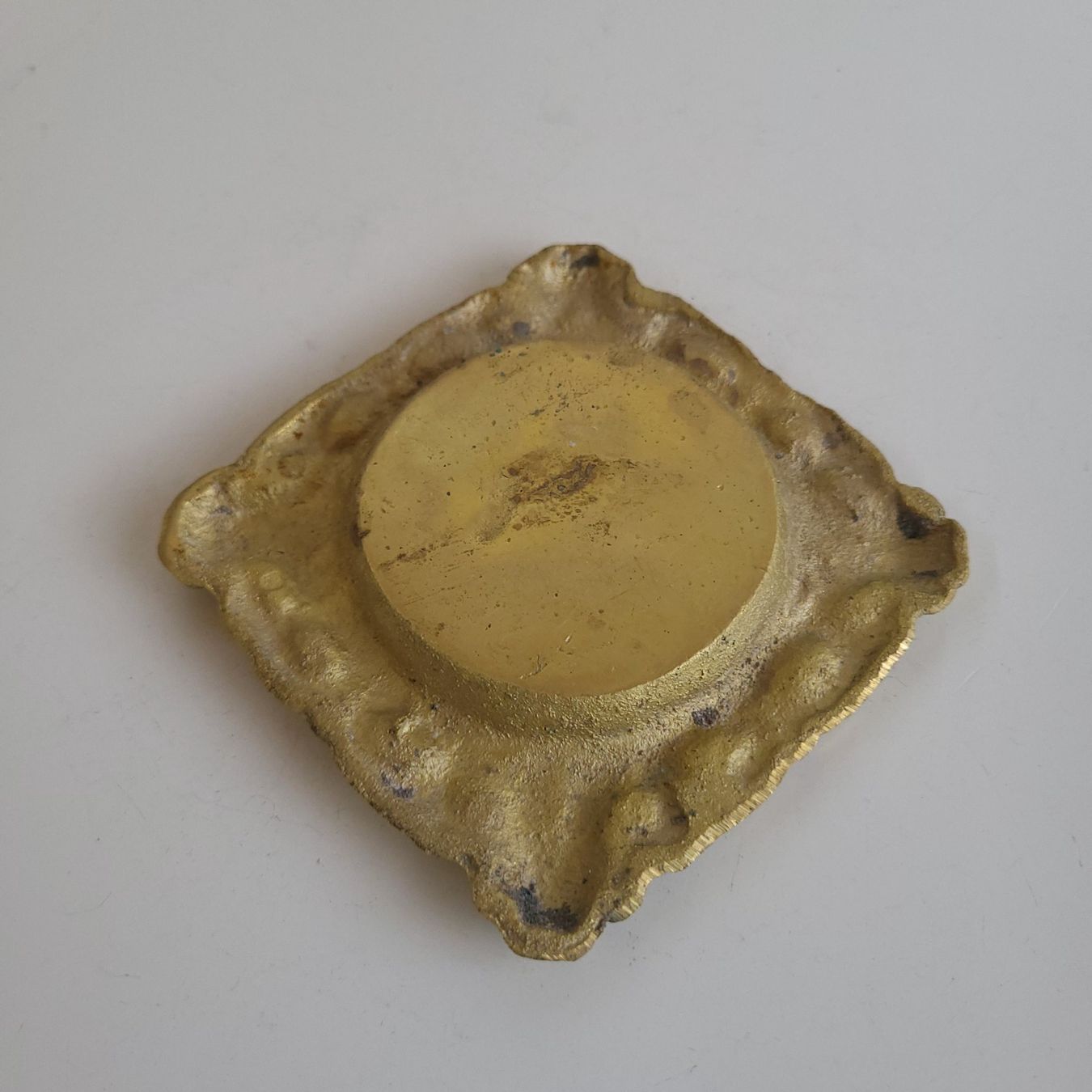 Aschenbecher: Frankreich / Kleine Bronze Ablage oder Aschenbecher mit Löwe – Gebraucht aus Savièse von qm2710 2