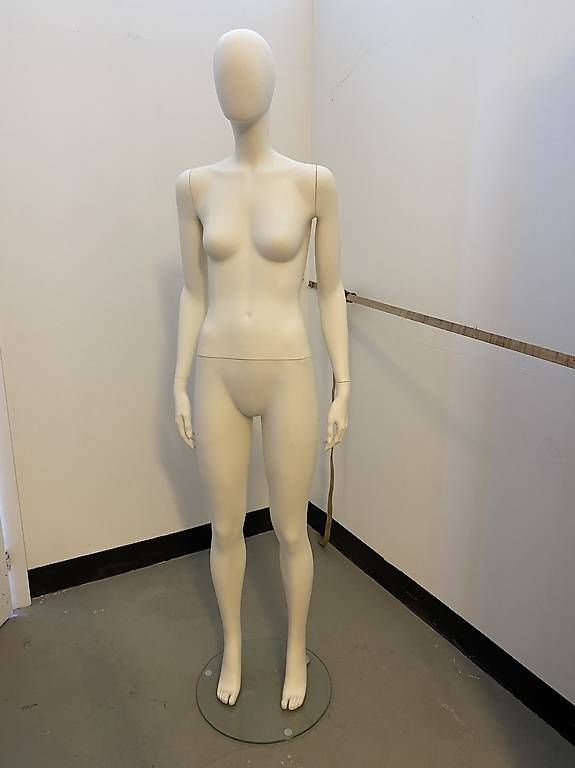 Altro in Decorazioni & Accessori: Schaufensterfiguren – Usato da Bern venduto da brompt 1