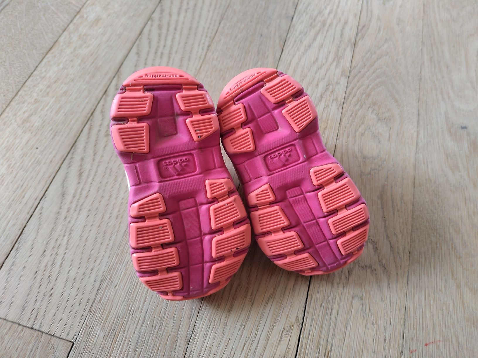 Scarpe per ragazze: Adidas Sneakers, Gr. 20 – Usato da St. Gallen venduto da Wysi 3