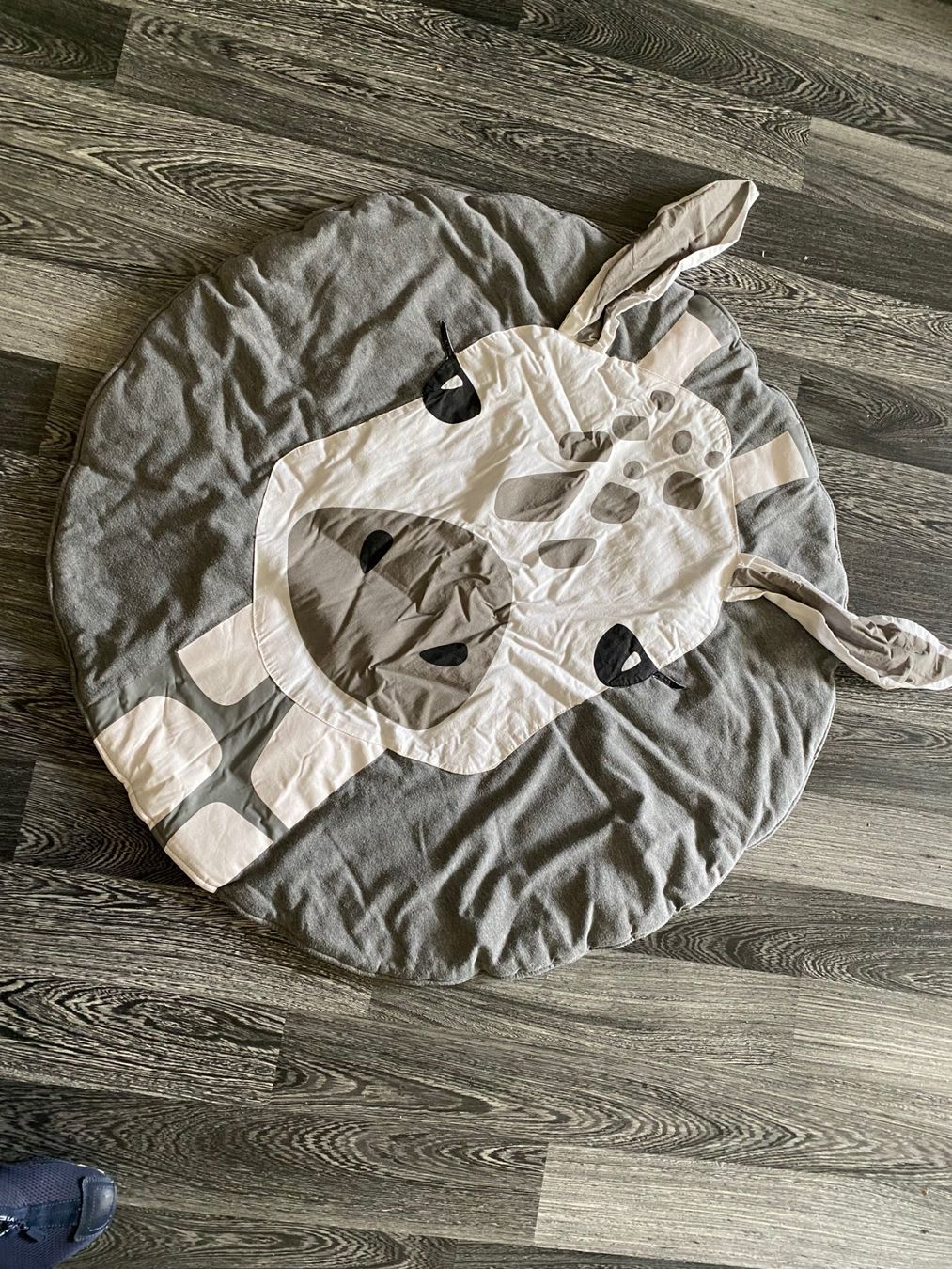 Spielmatte: Krabbelmatte   rund mit  Giraffe – Gebraucht aus Allenwinden von Obalu 1