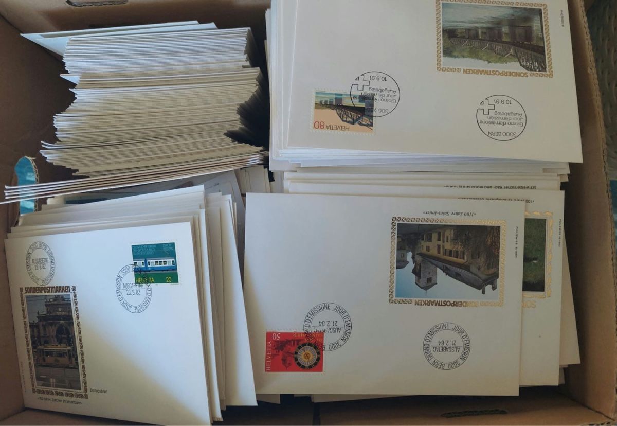 Tutti i francobolli: Nachlass Sammlung über 1000 CH FDC – Usato da Duebendorf venduto da 69R81y 2