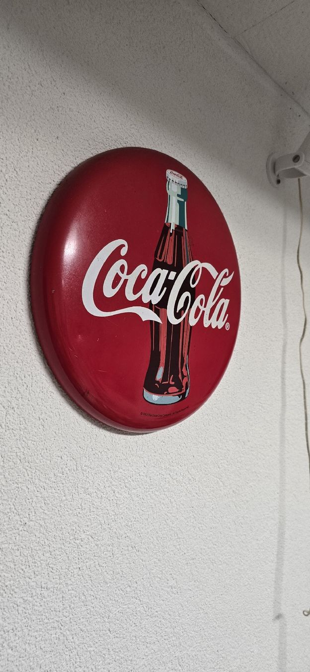 Coca-Cola Insegne: Plaque Coca-Cola Métal Rouge Rond 2003  – Nuovo (secondo la descrizione) da Courgenay venduto da bat_dq9w
