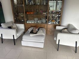 Zwei Sessel und Ikea Vallentuna Ausziehbett/Hocker