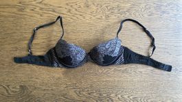 BH H&M Schwarz Spitze schwarz 75A gebrauchter Zustand Damen