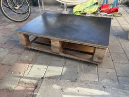 Couchtisch aus Europalette mit Rollen guter Zustand