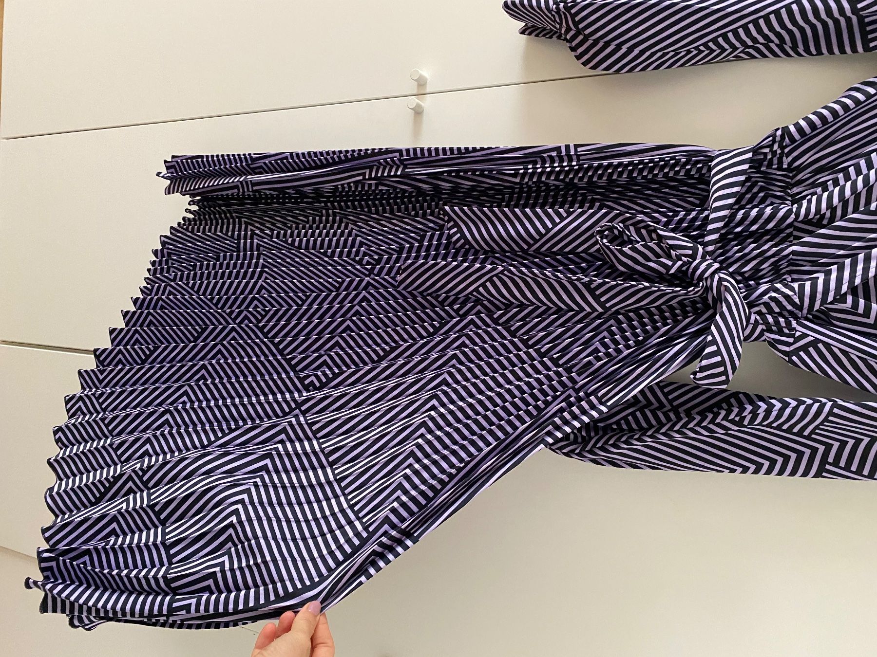 C&A Kleider: Elegantes Kleid mit Blissé – Gebraucht aus Balsthal von lanavy 1