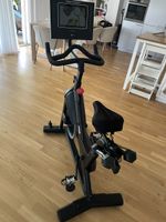 Pro-Form Smart Power 10.0 Spin Bike mit Display & Hanteln 