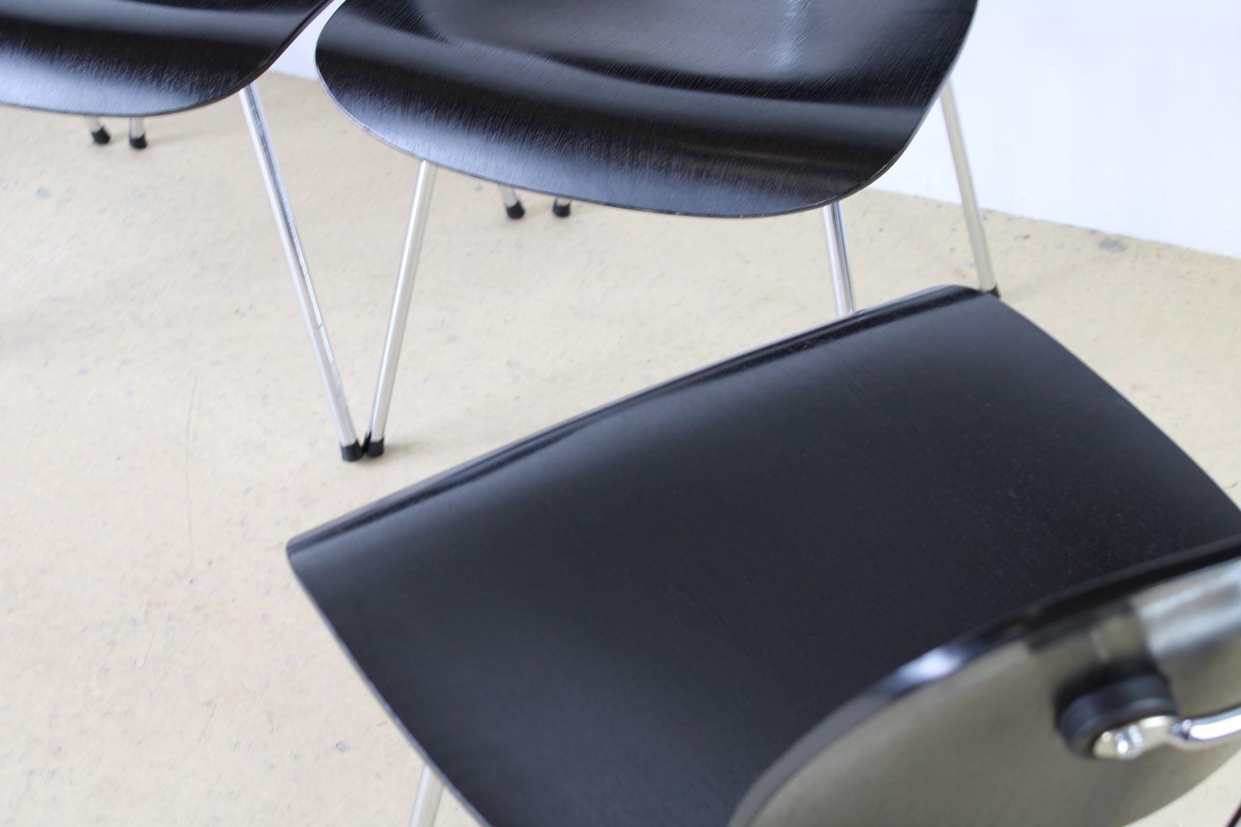 Vitra Sedie: Vitra DCM Stühle von Eames – Usato da Meinisberg venduto da atelier_TILIJA 5