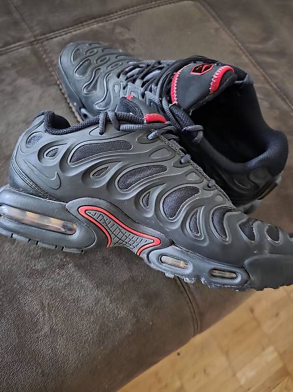 Chaussures hommes: Nike Tn AirMax plus bred – D'occasion à Bassersdorf par ros_mn7q