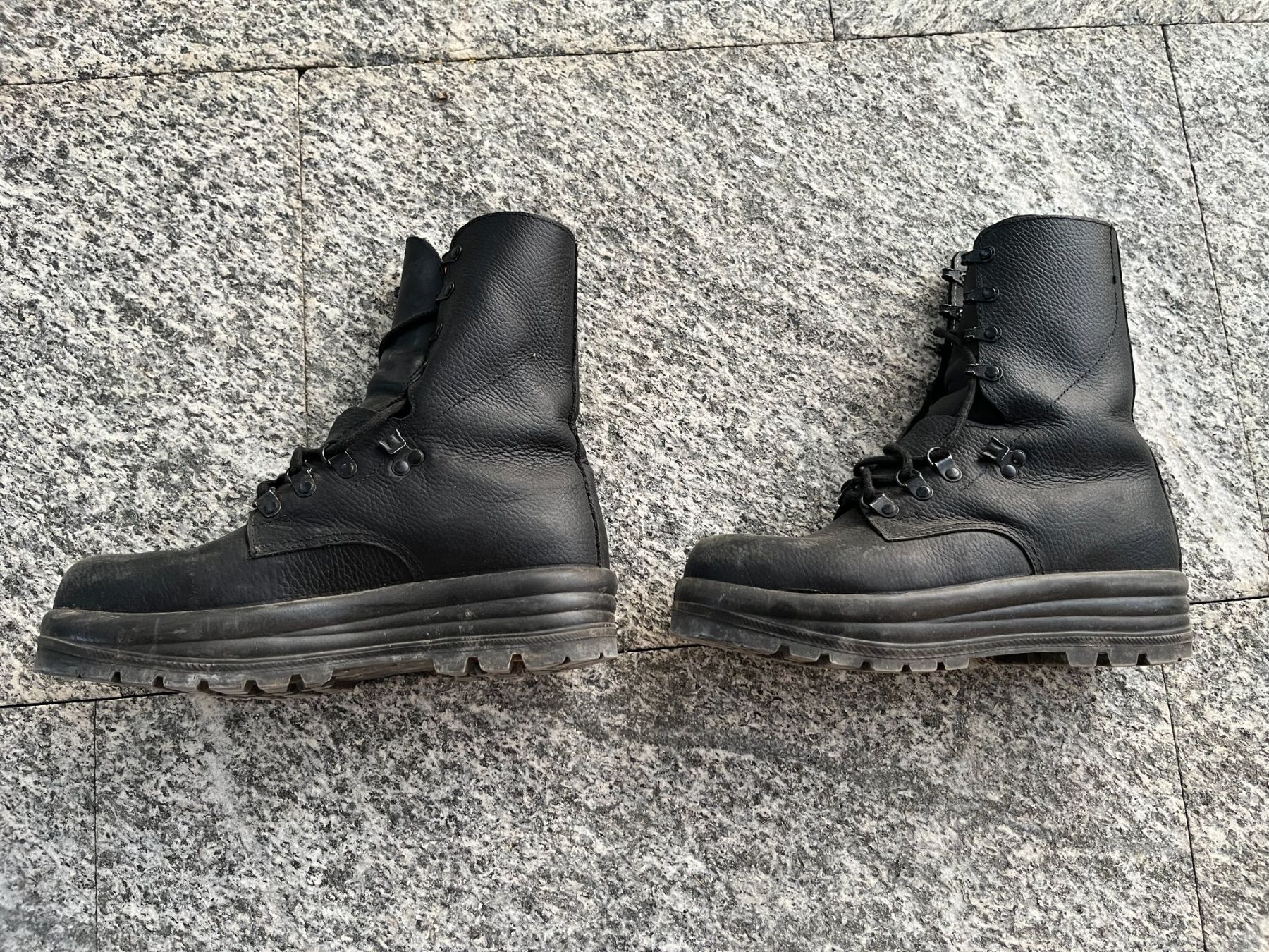 Schweizer Armee Scarpe da uomo: Militärstiefel Leder - Minerva 12 – Usato da Rubigen venduto da Markus_45 2