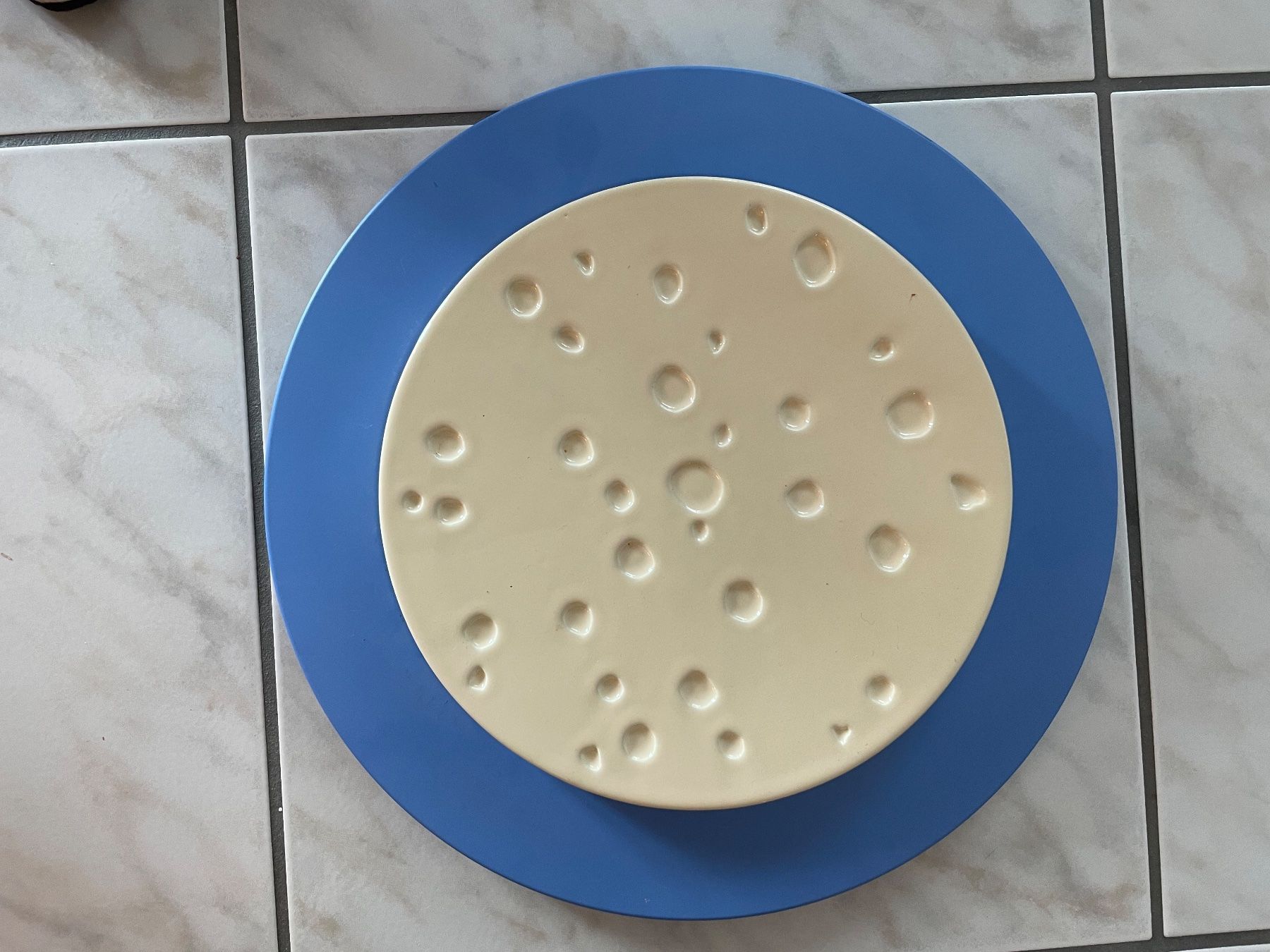 Alessi Plateaux: Allesi Käseplatte - Michael Graves – D'occasion à Amriswil par einkaufverkauf 2