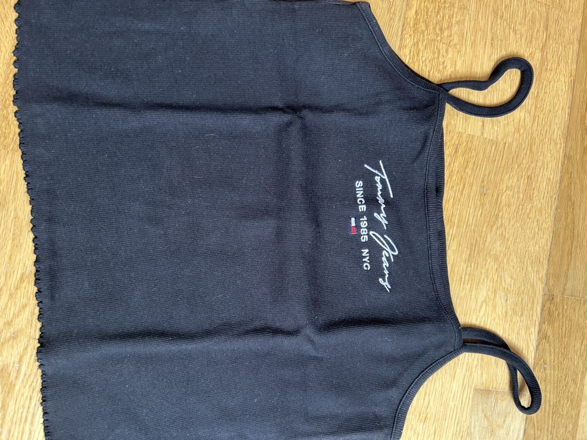 Tommy Hilfiger Top: Top Tommy Hilfiger XL – Usato da Daillens venduto da guisepa