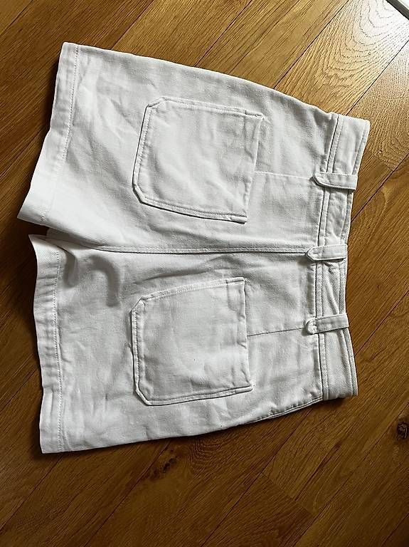 Pantaloni: ZARA Short – Usato da Zürich venduto da apple-pie12 4