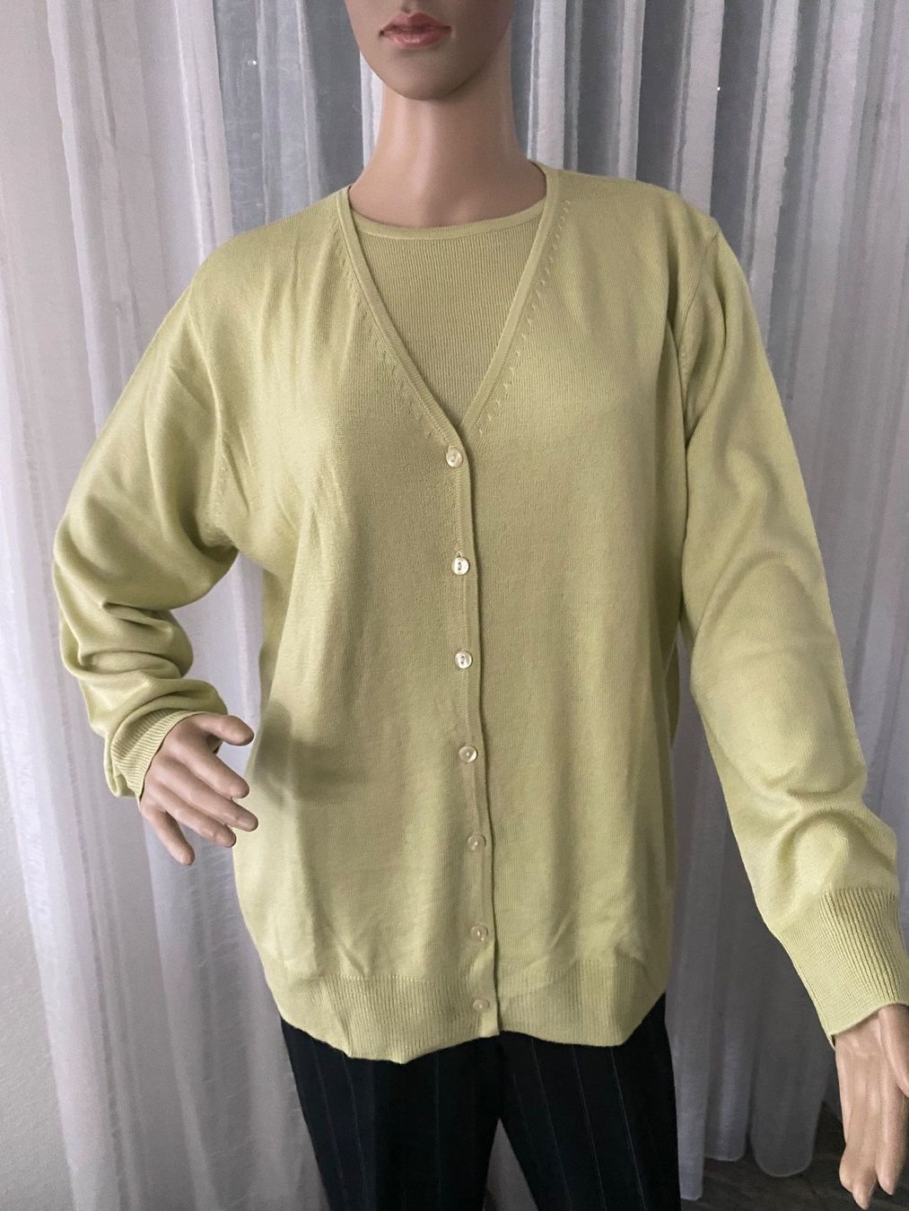 Twinset Pullover & Sweatshirts: Perfekter Auftritt mit diesem seltenen Twinset, Gr. 44/46 – Neu und originalverpackt aus Winkel von ferrari2022