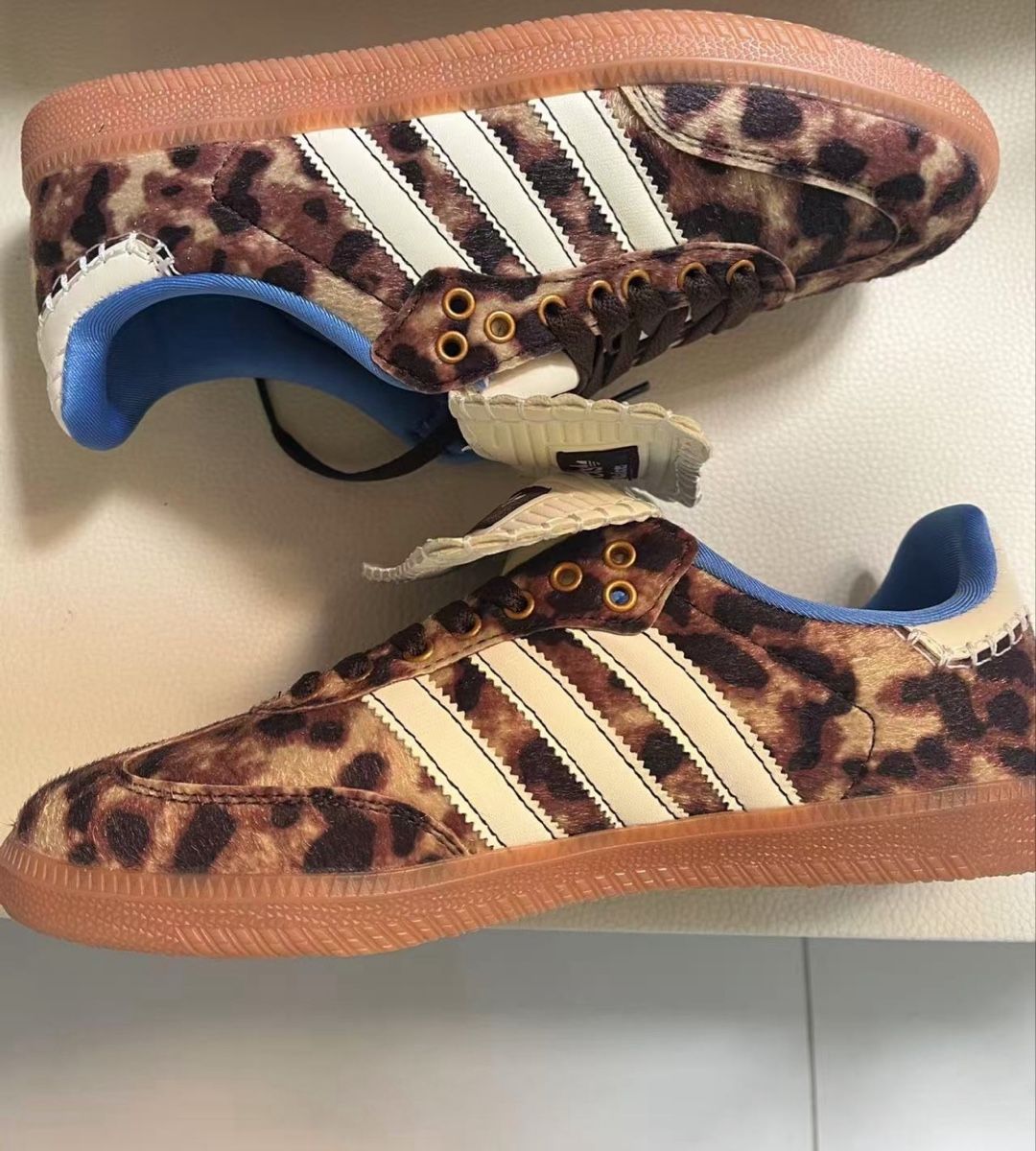Adidas Scarpe da uomo: Chaussures samba Adidas – Nuovo (secondo la descrizione) da Neuchâtel venduto da xiao_bei 1