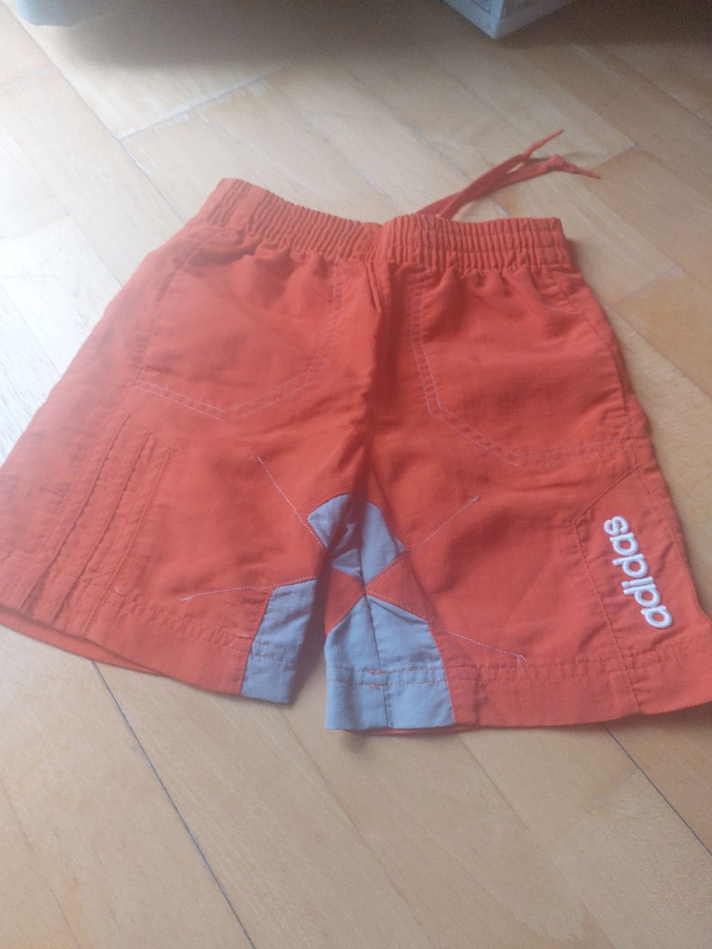 Adidas Pantalons: Shorts Adidas Gr 92 – D'occasion à Landquart par Cedes 2