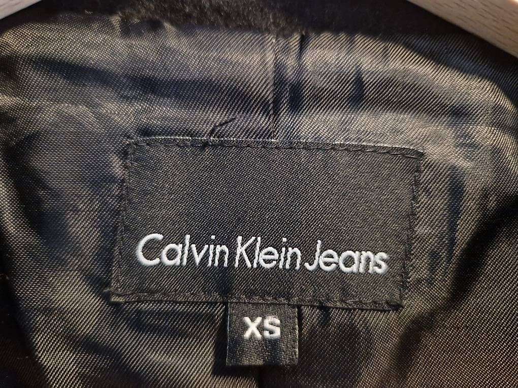 Mäntel: Cappotto Calvin Klein Jeans – Gebraucht aus Aurigeno von dan_2xx2 1