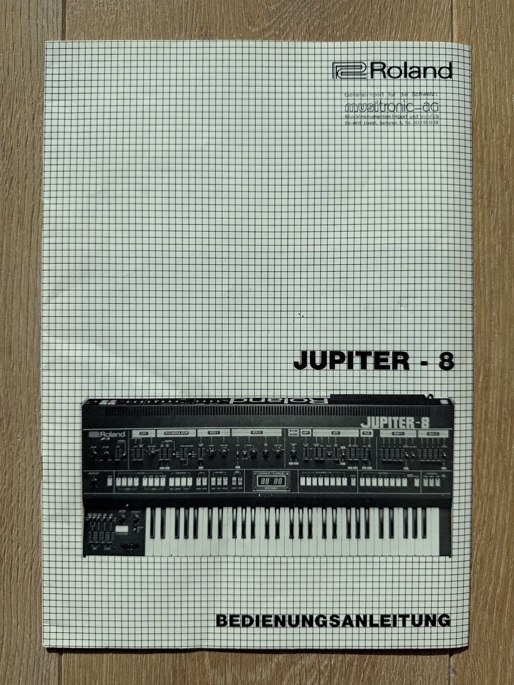 Roland Strumenti musicali: Roland Jupiter-8 – Usato da Meilen venduto da chrismuzik 2
