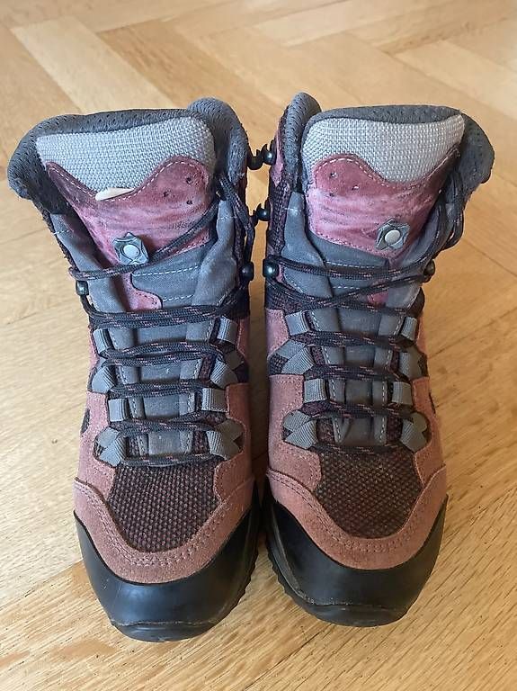 Schuhe für Mädchen: Lowa Wanderschuhe Gr. 35/36 – Gebraucht aus Rickenbach BL von la-perla 1