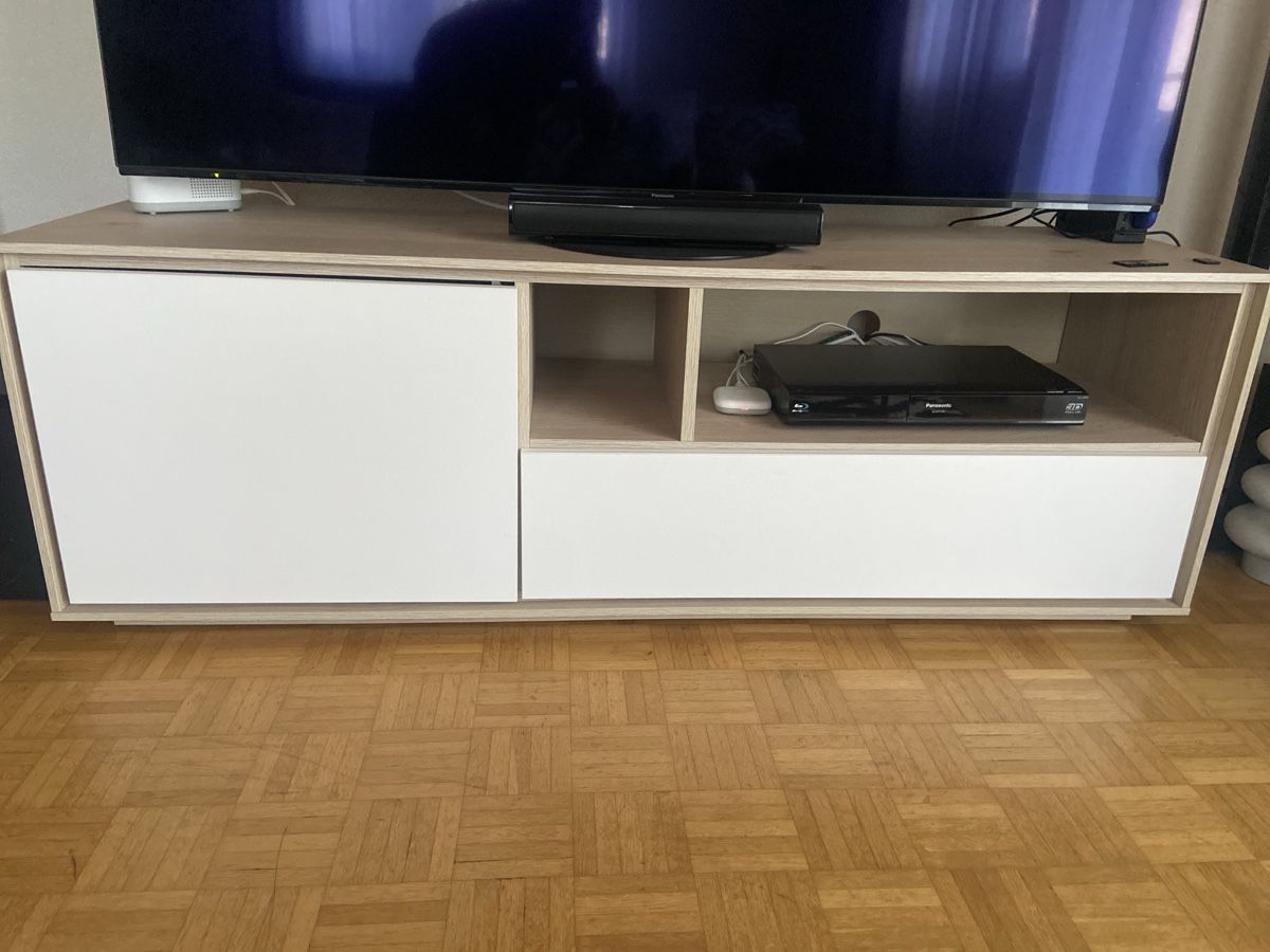 Meubles TV: TV-Möbel – D'occasion à Kägiswil par sar_2ttb