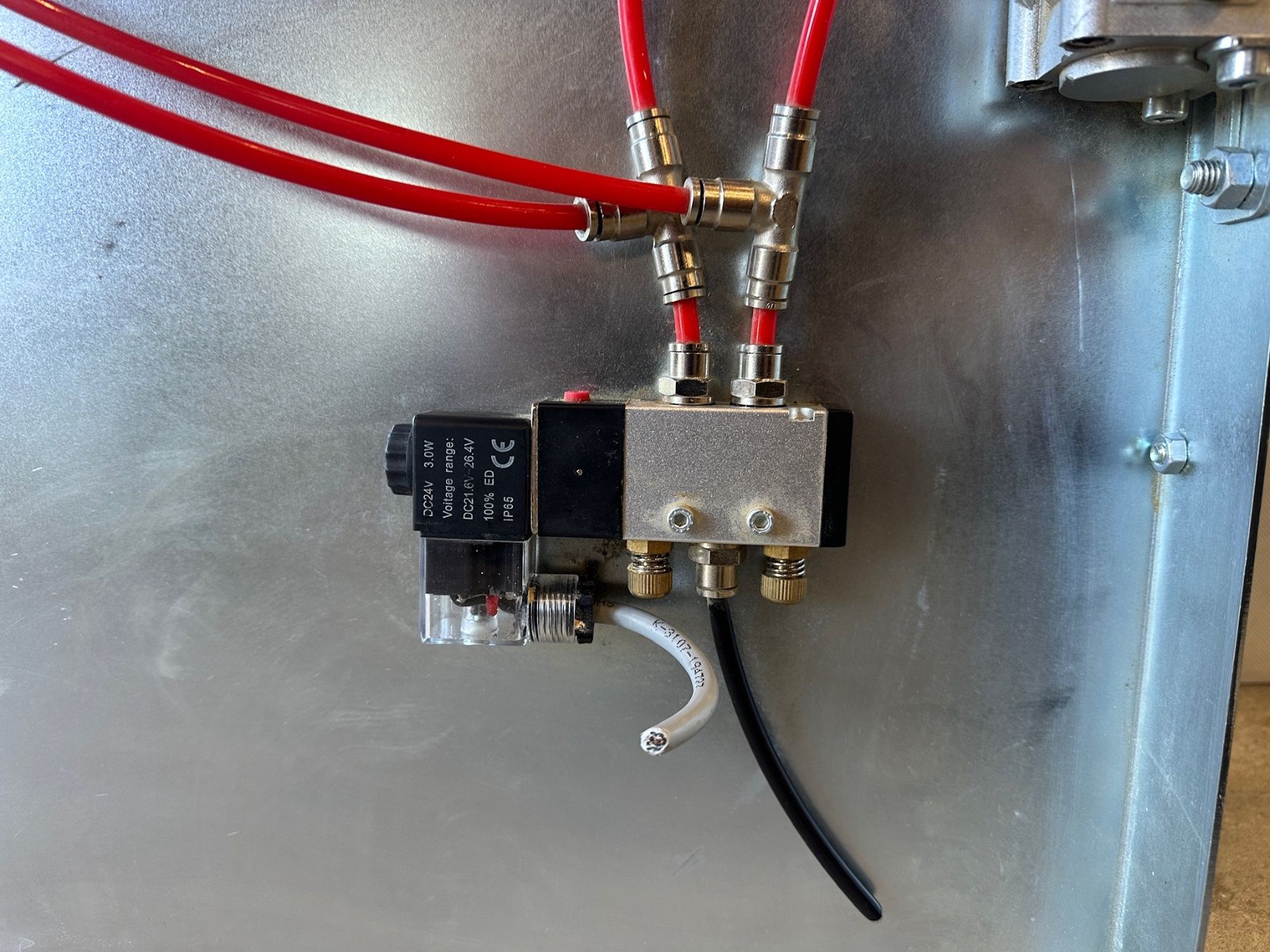 Accessori Trattori &Veicoli agricoli: Elektropneumatischer Absperrschieber – Usato da Rothrist venduto da Die_Welle 7