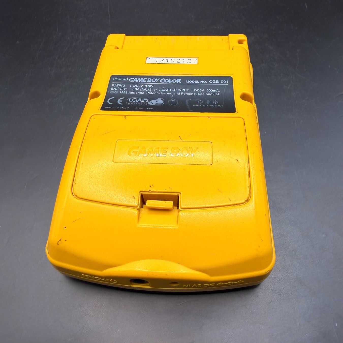 Nintendo Console: Nintendo Game Boy Color Gelb – Difettoso da Düdingen venduto da Nerdworld 9