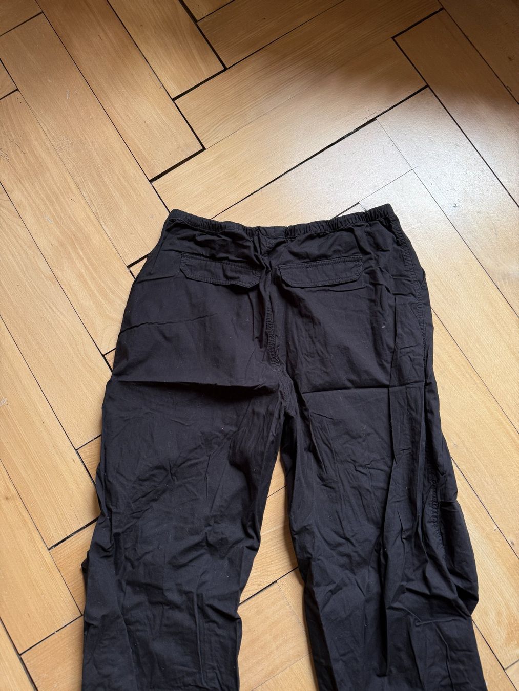 H&M Pantaloni: Track Pants schwarz S – Usato da Zürich venduto da Diazaio 2