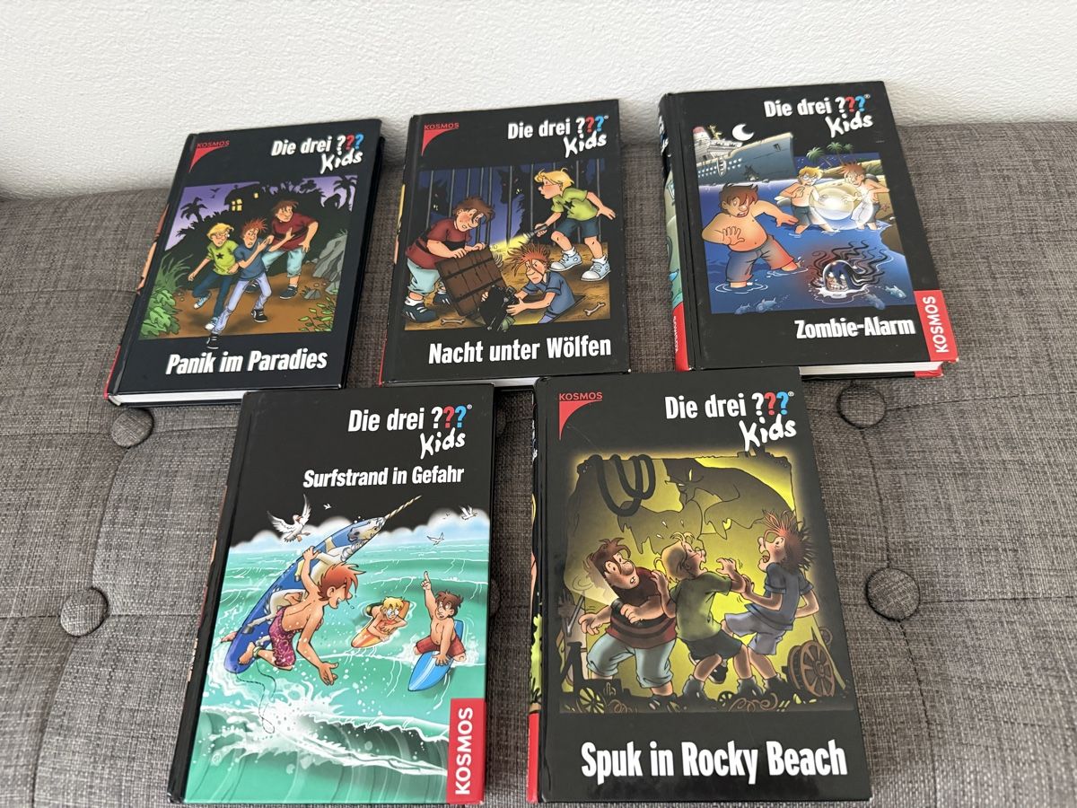 Libri: Bücher lot  – Usato da Chur venduto da Tsambiko
