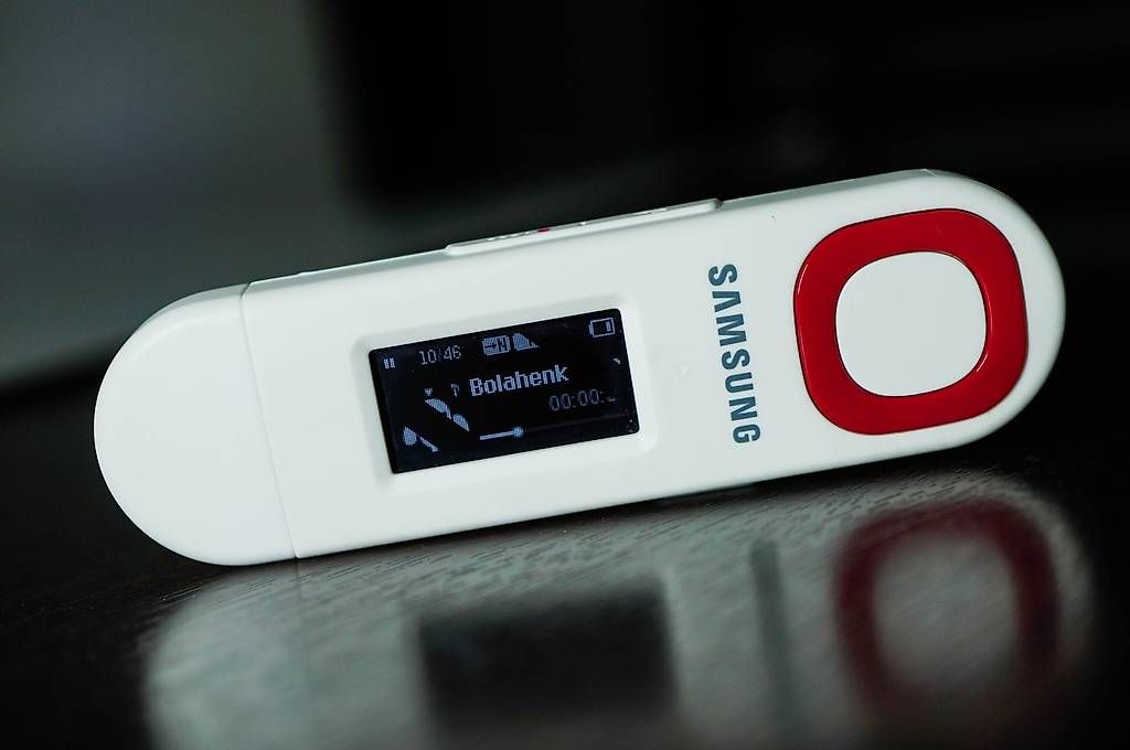 Samsung Lettore multimediale portatile: Samsung YP-U5 MP3/OGG/FLAC Player – Usato da Thörishaus venduto da vintagger
