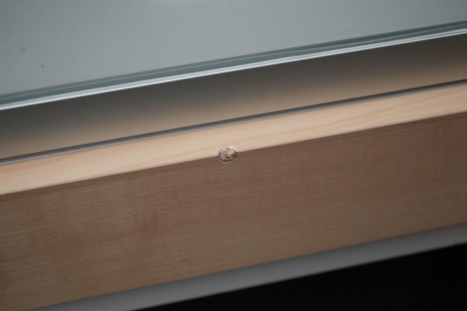 Schränke: Abarth Schrank mit Glass – Gebraucht aus Safenwil von EFAGSafenwil5745 3