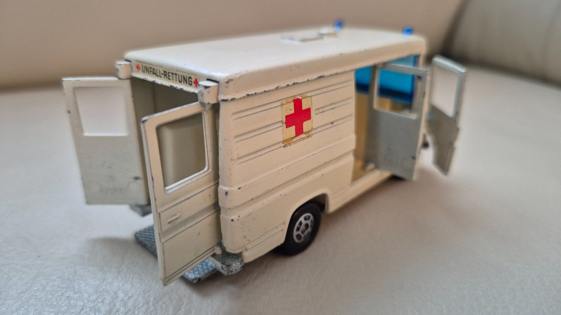 Siku Modellini d'auto: Siku Modell MB 408 D – Usato da Jona venduto da petzi2 2