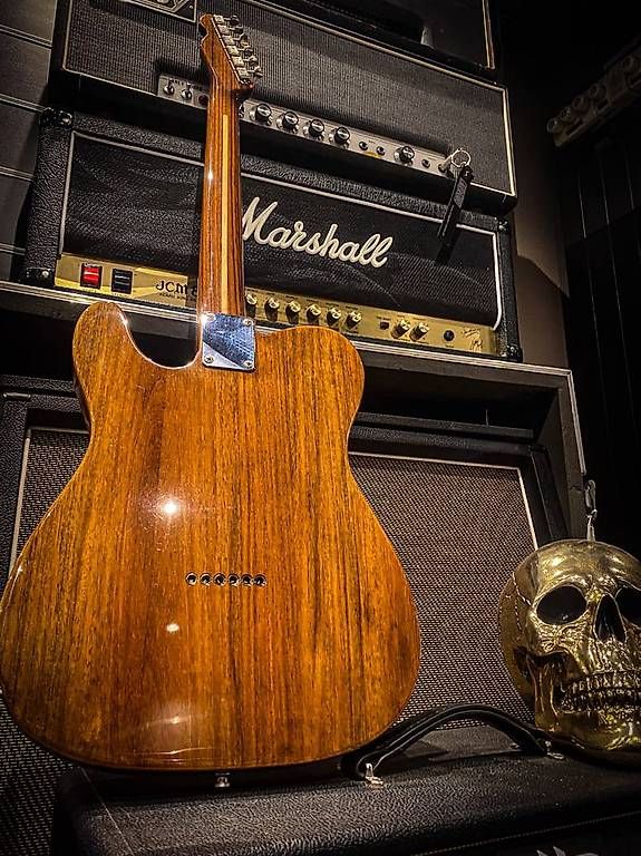 Fender Strumenti musicali: Fender telecaster rosewood 1985 – Usato da Montreux venduto da Alligator-AMPS 3