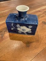 Blaue Blumenvase aus Porzellan, handbemalt