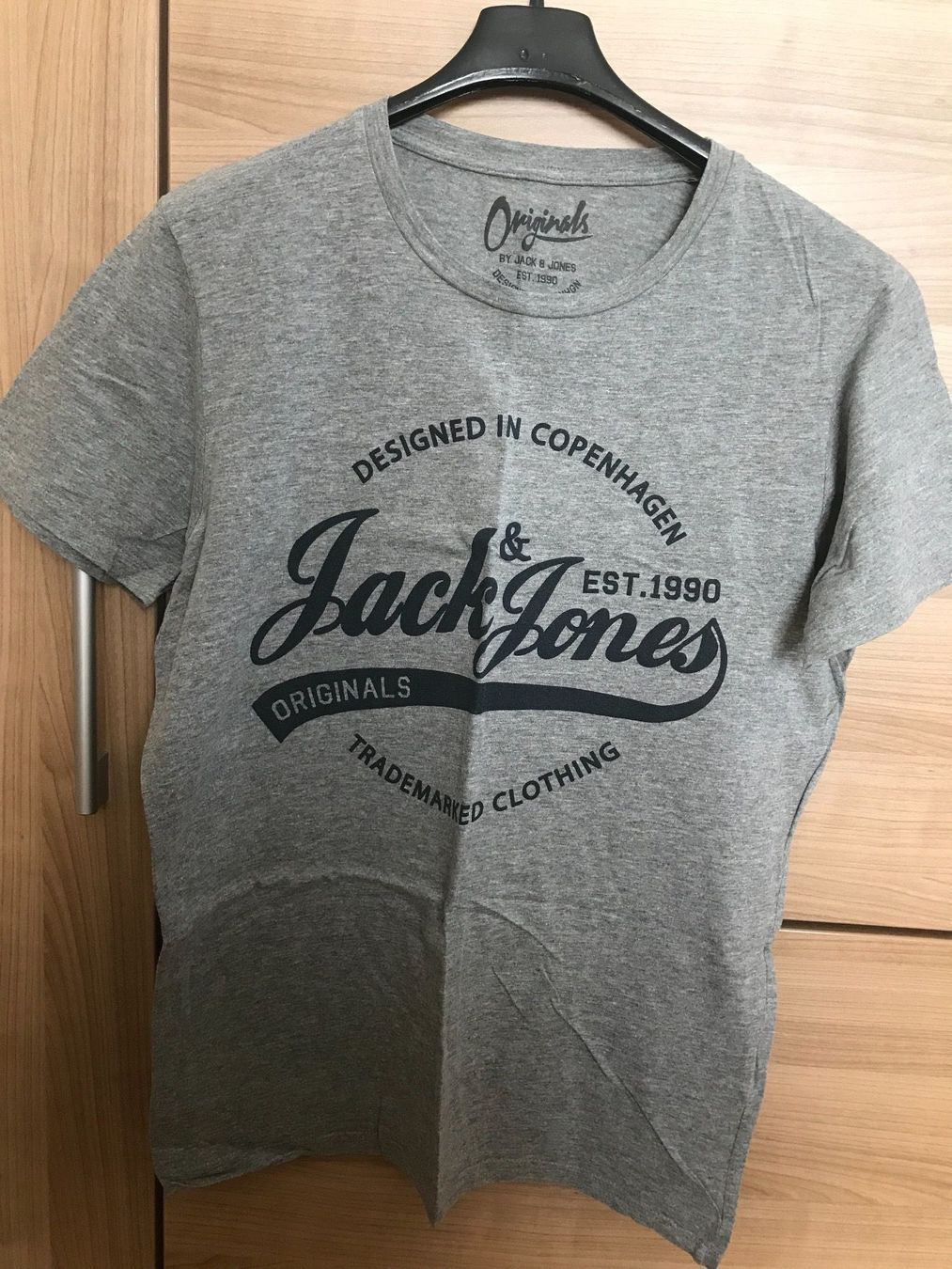 Kleiderpakete: SHIRT PAKET GRÖSSE S-M – Gebraucht aus Zürich von schneeflocke303 2