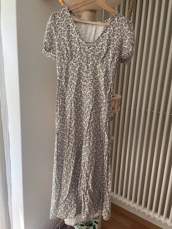 Kleider: Sommerkleid – Gebraucht aus Zürich von sop_9zgg