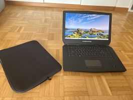 Alienware 15 Gaming Laptop i7 / GTX 980M / 16GB / SSD