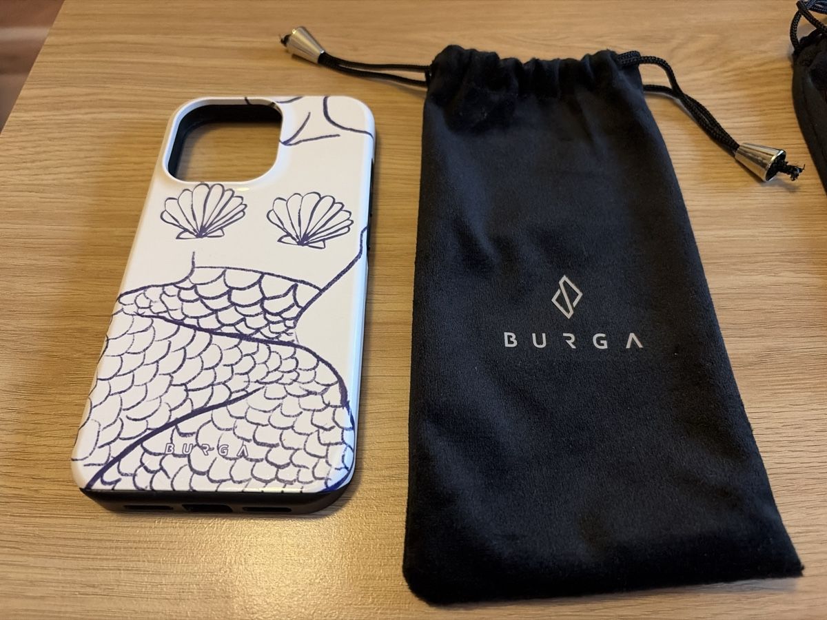 Cover & Protezioni schermo: BURGA iPhone 13 Pro Case – Usato da Zurich venduto da Aleksandra_st